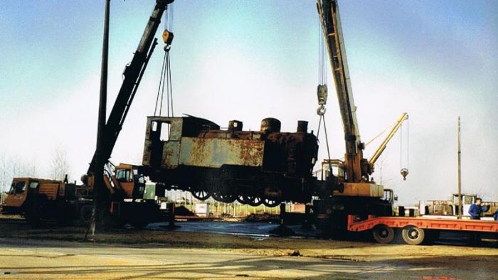 locomotive entrain de se faire déplacée